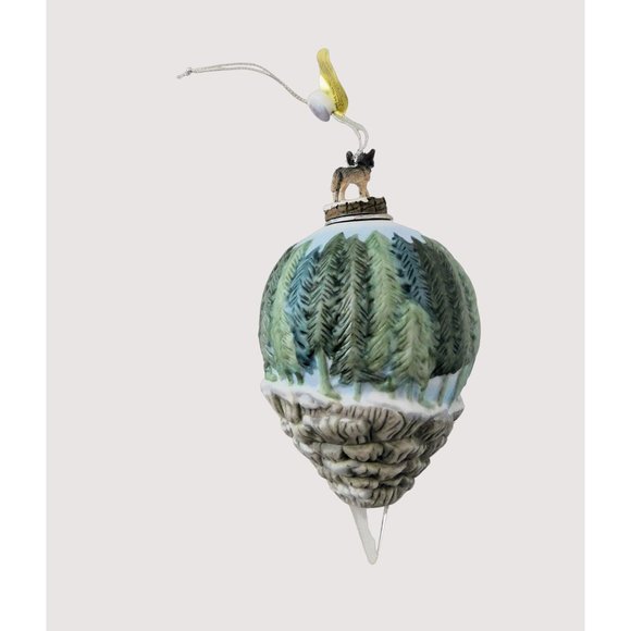 Call of the Wilderness Ornament Lonely Vigil by Kevin Daniel 2001 Bradford - Picture 2 of 5